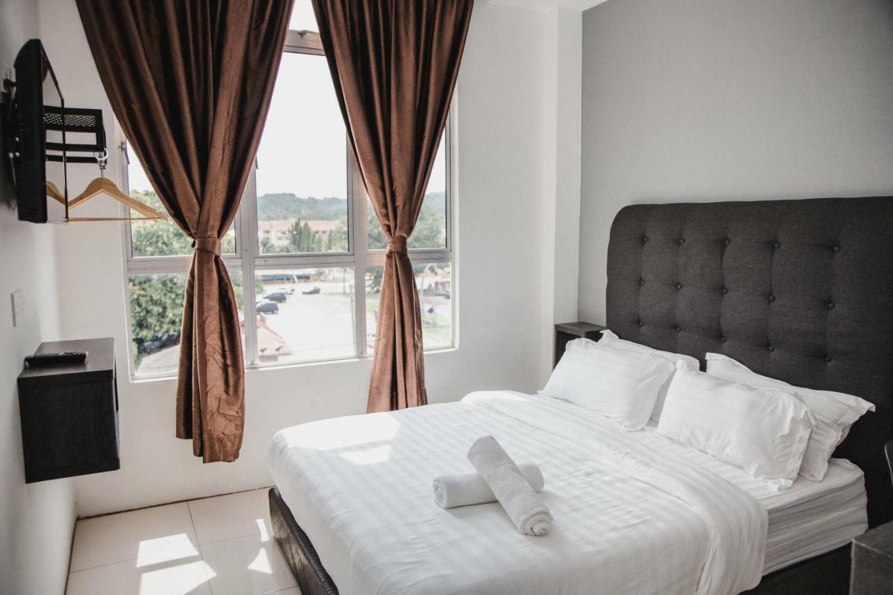 Phoenix Hotel Gua Musang Exterior photo